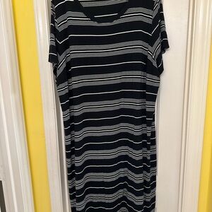 Ava & Viv Black and White Striped Dress